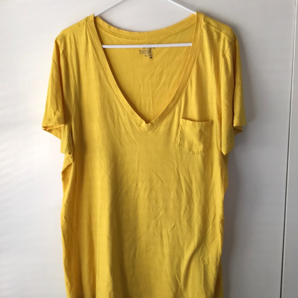 Old Navy T-Shirt Size XL Lemon 🍋 Yellow